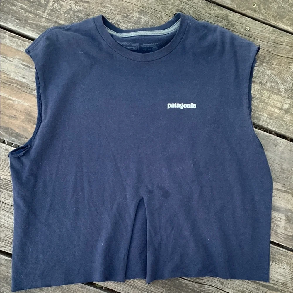 Patagonia Women's Responsibili-tee Navy Sleeveless Cropped Tie Top - Picture 6 of 10